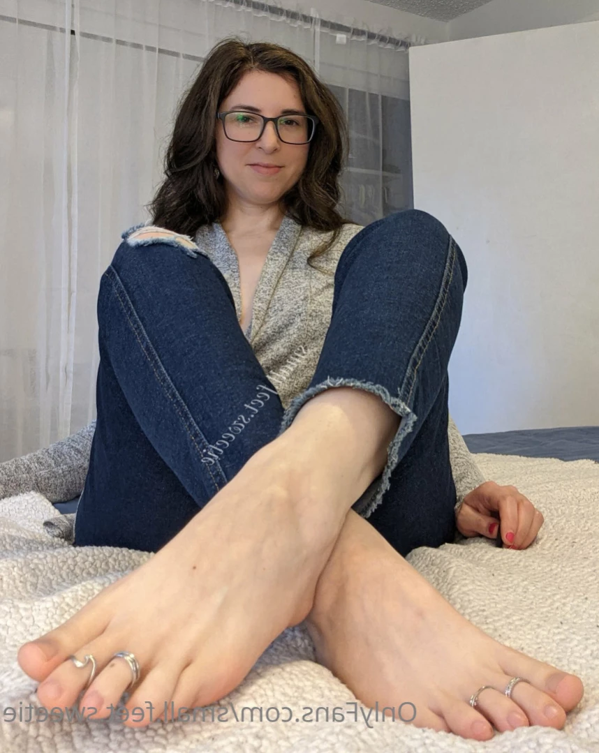 Goddess Alyssa [ small.feet.sweetie ] Onlyfans leaked photo 14419360 on Hotleaks.tv