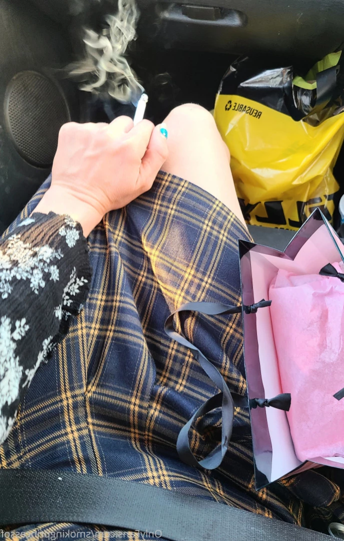 Smoking Princess [ smokingprincessof ] Onlyfans leaked photo 12812127 on Hotleaks.tv