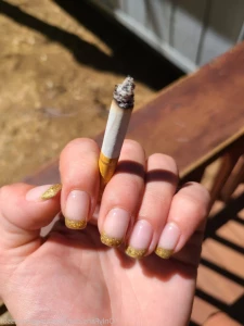 Smoking Princess