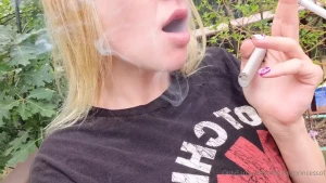 Smoking Princess [ smokingprincessof ] Onlyfans leaked video 15031874 on Hotleaks.tv