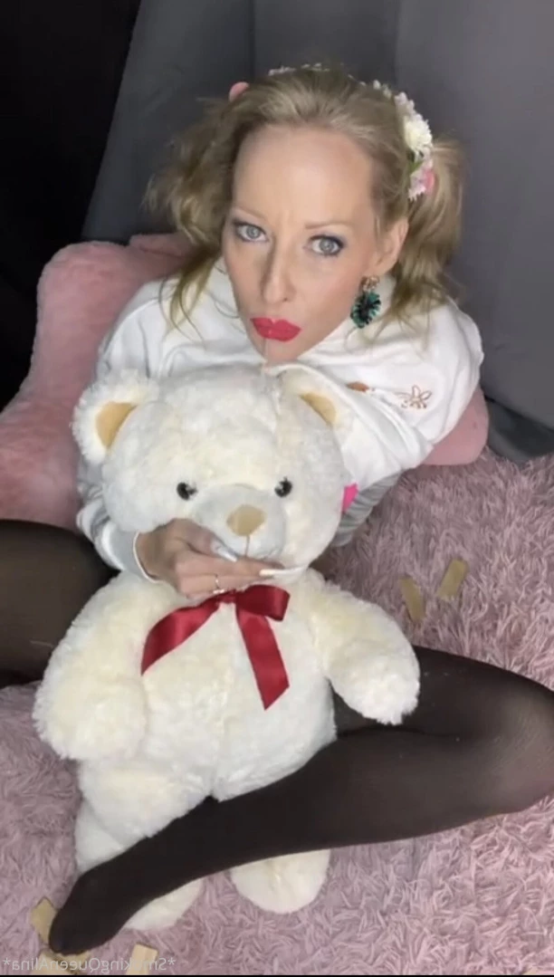 smokingqueenalina Onlyfans leaked photo 11318574 on Hotleaks.tv
