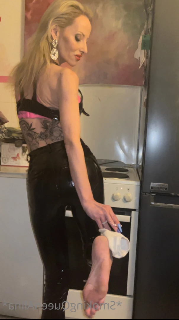 smokingqueenalina Onlyfans leaked photo 11319033 on Hotleaks.tv