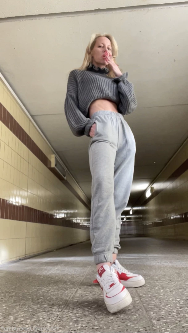 smokingqueenalina Onlyfans leaked photo 11319114 on Hotleaks.tv