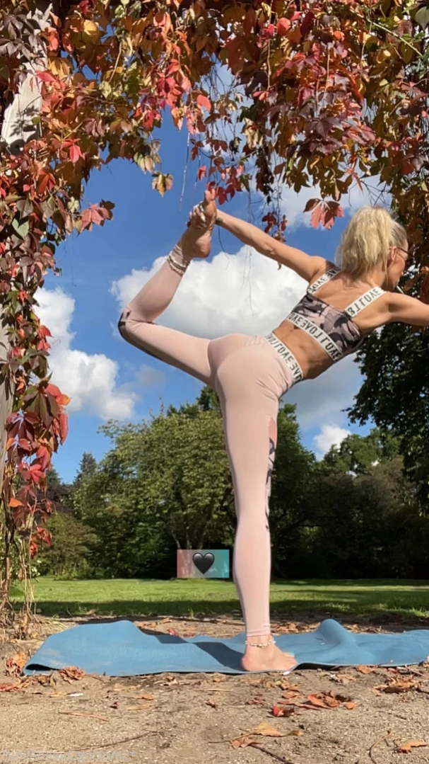 smokingqueenalina Onlyfans leaked photo 11319376 on Hotleaks.tv