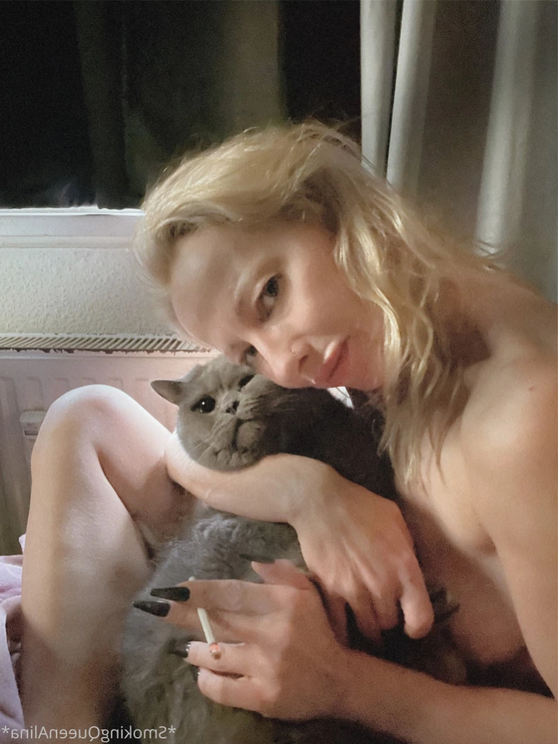 smokingqueenalina Onlyfans leaked photo 14463260 on Hotleaks.tv