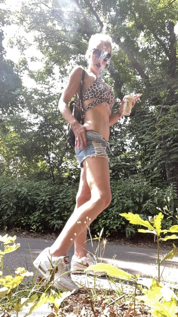 smokingqueenalina Onlyfans leaked photo 15264213 on Hotleaks.tv