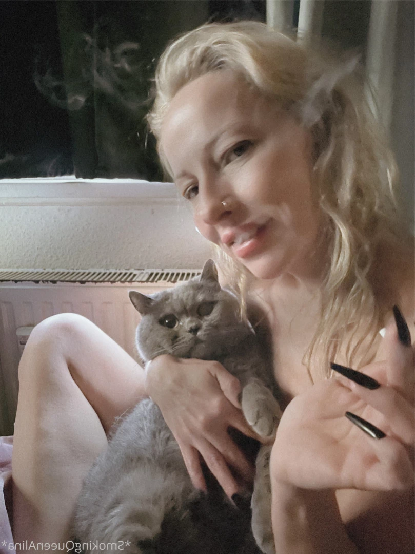 smokingqueenalina Onlyfans leaked photo 15576023 on Hotleaks.tv
