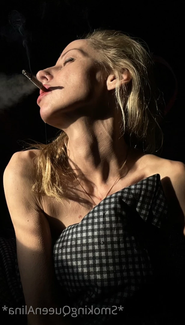 smokingqueenalina Onlyfans leaked photo 15590571 on Hotleaks.tv
