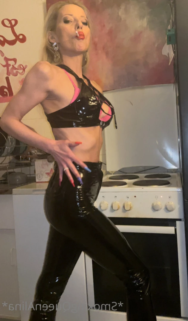 smokingqueenalina Onlyfans leaked photo 15902964 on Hotleaks.tv