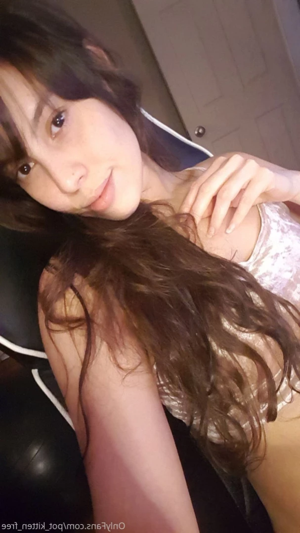 YOUR POCKET KITTEN 😇 [ softcore_kitten ] Onlyfans leaked photo 11317847 on Hotleaks.tv