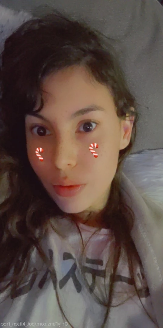 YOUR POCKET KITTEN 😇 [ softcore_kitten ] Onlyfans leaked photo 11318086 on Hotleaks.tv