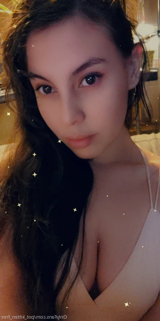 YOUR POCKET KITTEN 😇 [ softcore_kitten ] Onlyfans leaked photo 12908232 on Hotleaks.tv