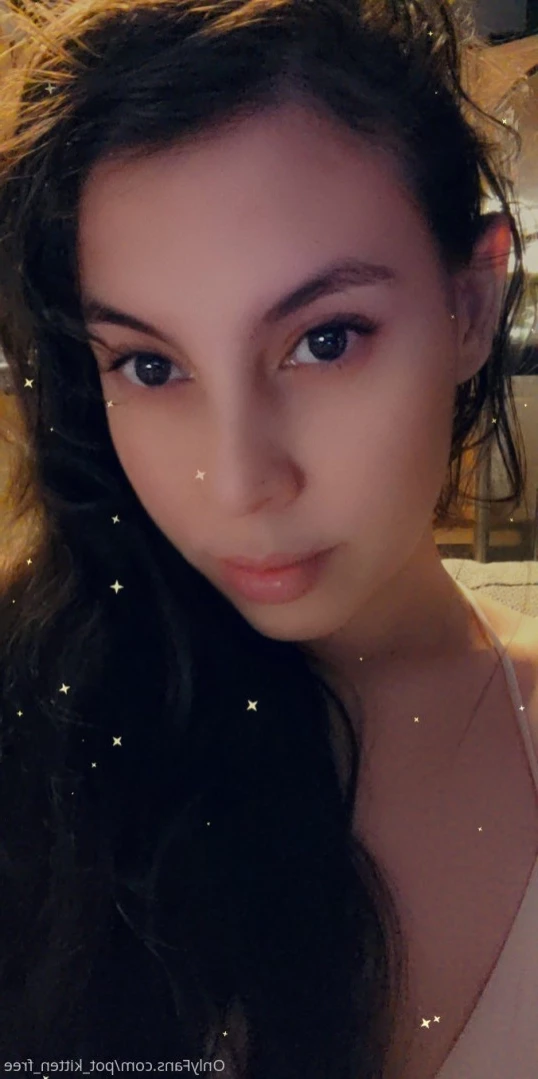 YOUR POCKET KITTEN 😇 [ softcore_kitten ] Onlyfans leaked photo 15575709 on Hotleaks.tv