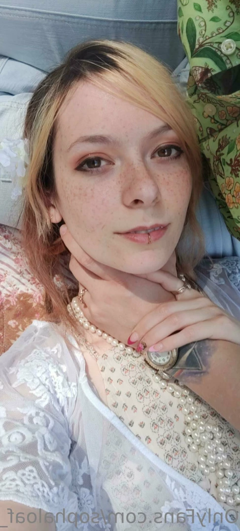 Sophie [ sophaloaf_of ] Onlyfans leaked photo 14454076 on Hotleaks.tv