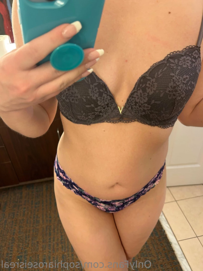 Sophia Rose 🆓 [ sophiaroseisreal ] Onlyfans leaked photo 14451568 on Hotleaks.tv