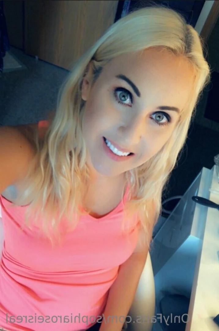 Sophia Rose 🆓 [ sophiaroseisreal ] Onlyfans leaked photo 14452495 on Hotleaks.tv