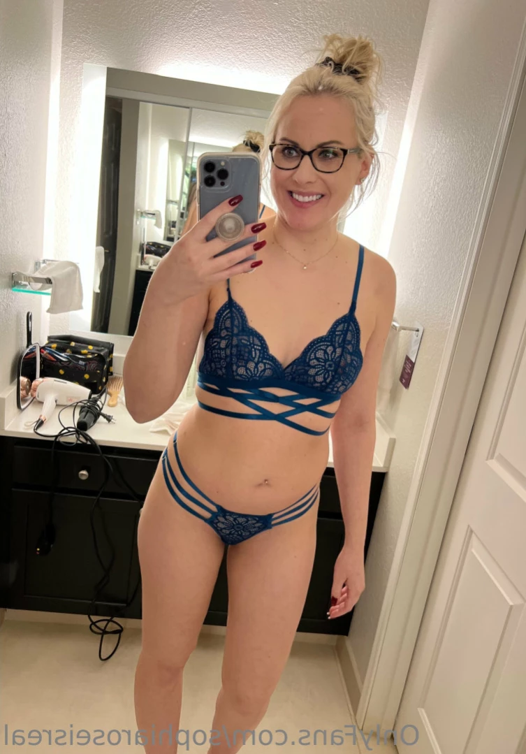Sophia Rose 🆓 [ sophiaroseisreal ] Onlyfans leaked photo 14460396 on Hotleaks.tv