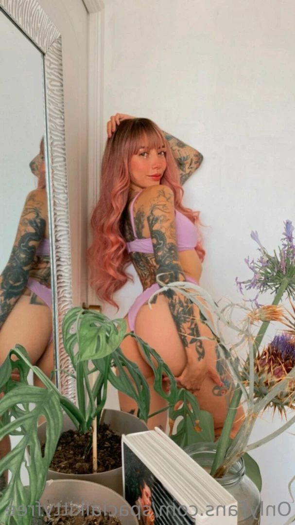 Gatita Spacial [ spacialkittyfree ] Onlyfans leaked photo 14360666 on Hotleaks.tv