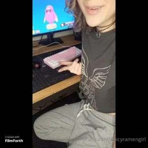 Skye [ spicyramengirl ] Onlyfans leaked video 13731618 on Hotleaks.tv