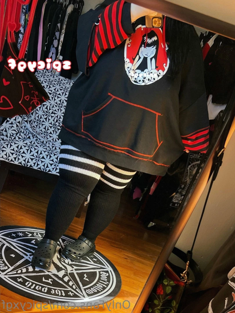 𝔭𝔢𝔱𝔞𝔩 [ spicyxgf ] Onlyfans leaked photo 11043152 on Hotleaks.tv
