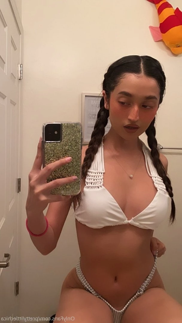 𝓒𝓱𝓲𝓺𝓾𝓲𝓽𝓪 ✨ [ prettylittlechica ] Onlyfans leaked photo 975226 on Hotleaks.tv