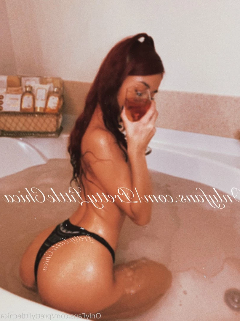 𝓒𝓱𝓲𝓺𝓾𝓲𝓽𝓪 ✨ [ prettylittlechica ] Onlyfans leaked photo 975535 on Hotleaks.tv