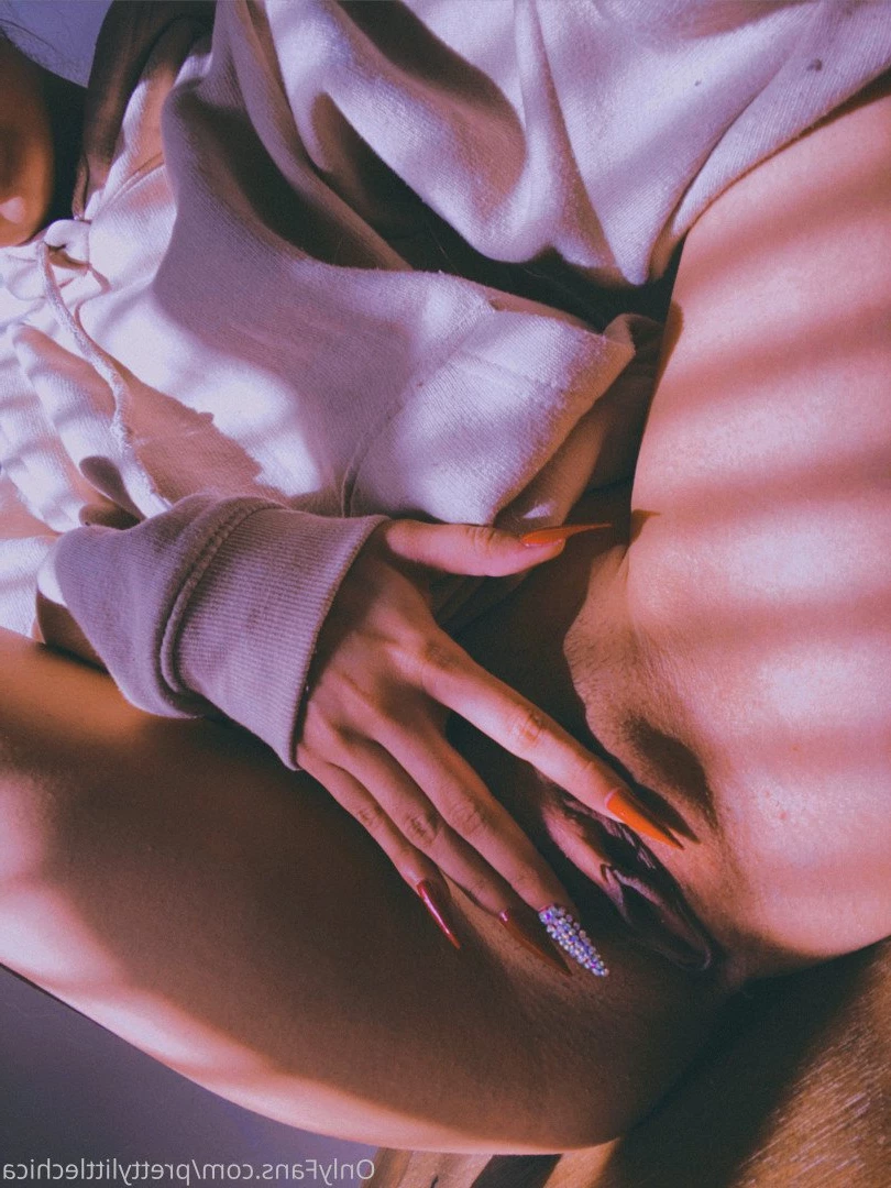 𝓒𝓱𝓲𝓺𝓾𝓲𝓽𝓪 ✨ [ prettylittlechica ] Onlyfans leaked photo 975541 on Hotleaks.tv