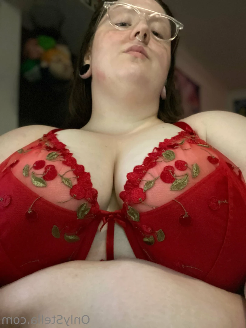 Your Favorite Fat Bitch [ stellarstella ] Onlyfans leaked photo 12818526 on Hotleaks.tv