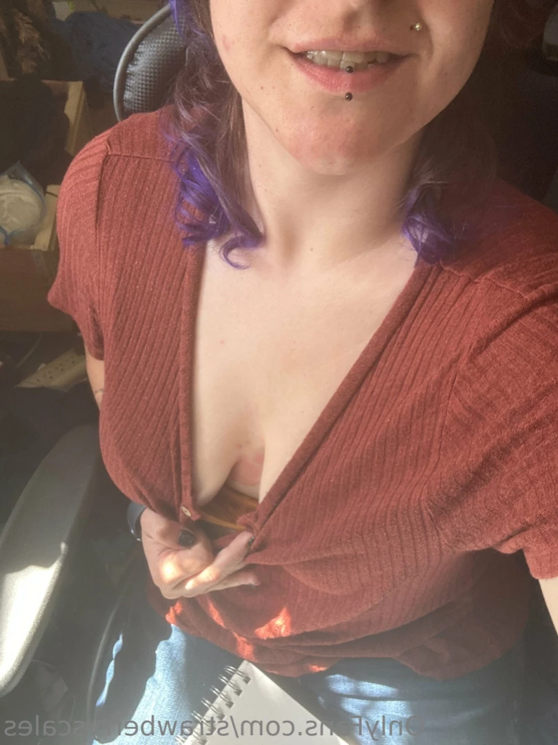 Strawberry Scales [ strawberryscales ] Onlyfans leaked photo 14389154 on Hotleaks.tv