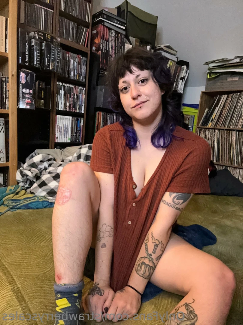 Strawberry Scales [ strawberryscales ] Onlyfans leaked photo 14389176 on Hotleaks.tv