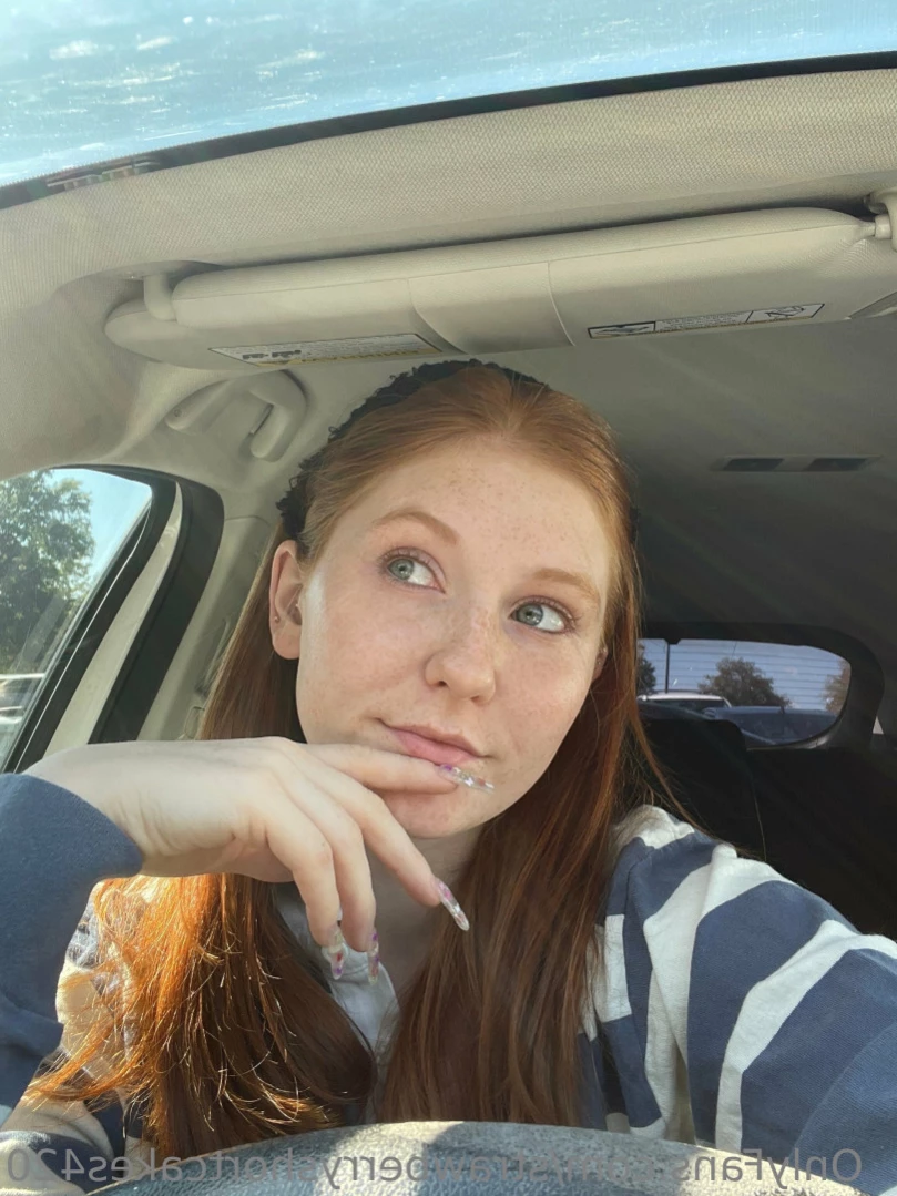 StrawberryshortCakes [ strawberryshortcakes420 ] Onlyfans leaked photo 11932994 on Hotleaks.tv