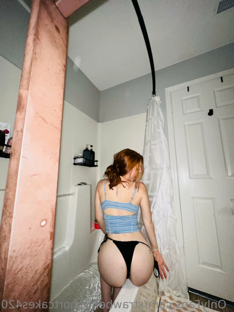 StrawberryshortCakes [ strawberryshortcakes420 ] Onlyfans leaked photo 14388211 on Hotleaks.tv
