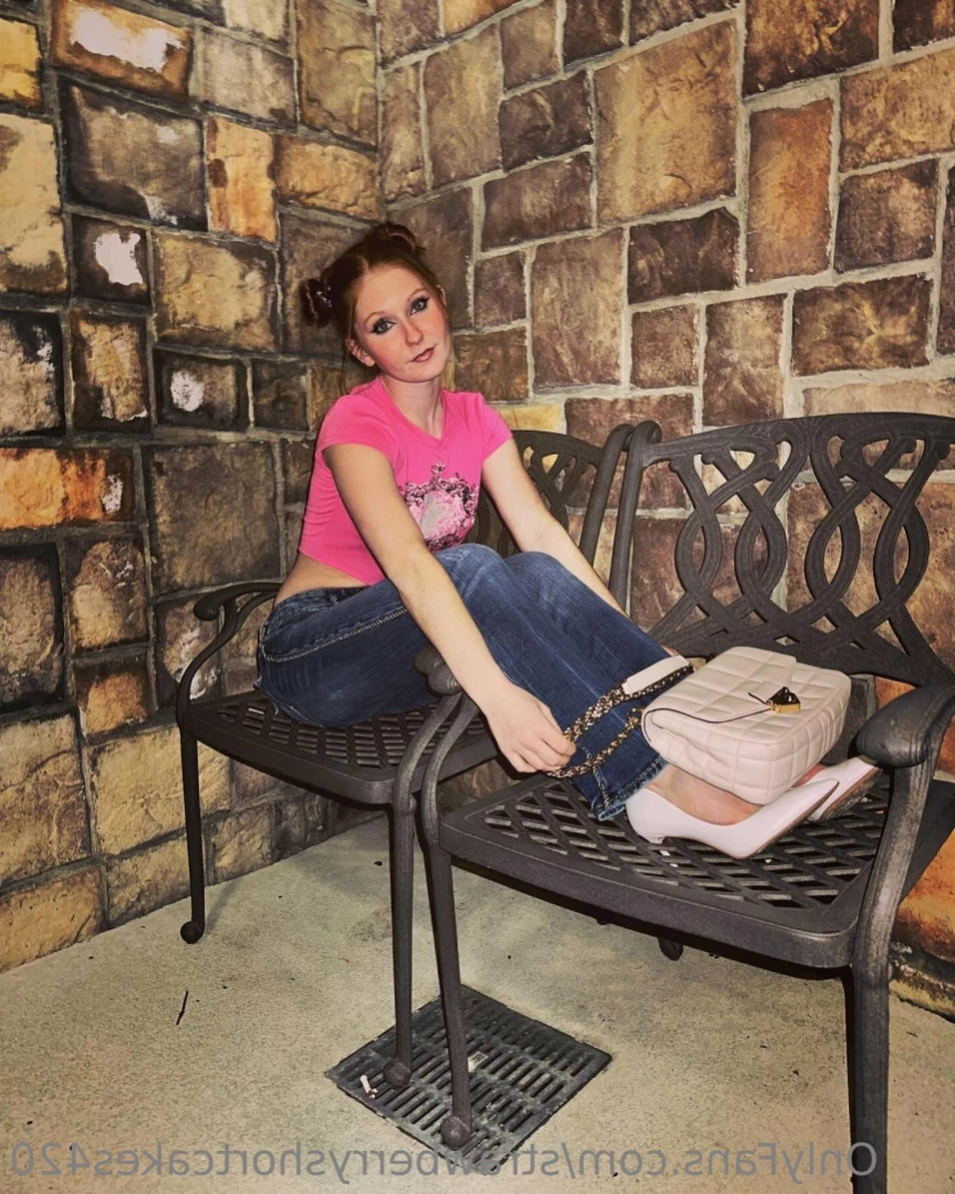 StrawberryshortCakes [ strawberryshortcakes420 ] Onlyfans leaked photo 14388597 on Hotleaks.tv