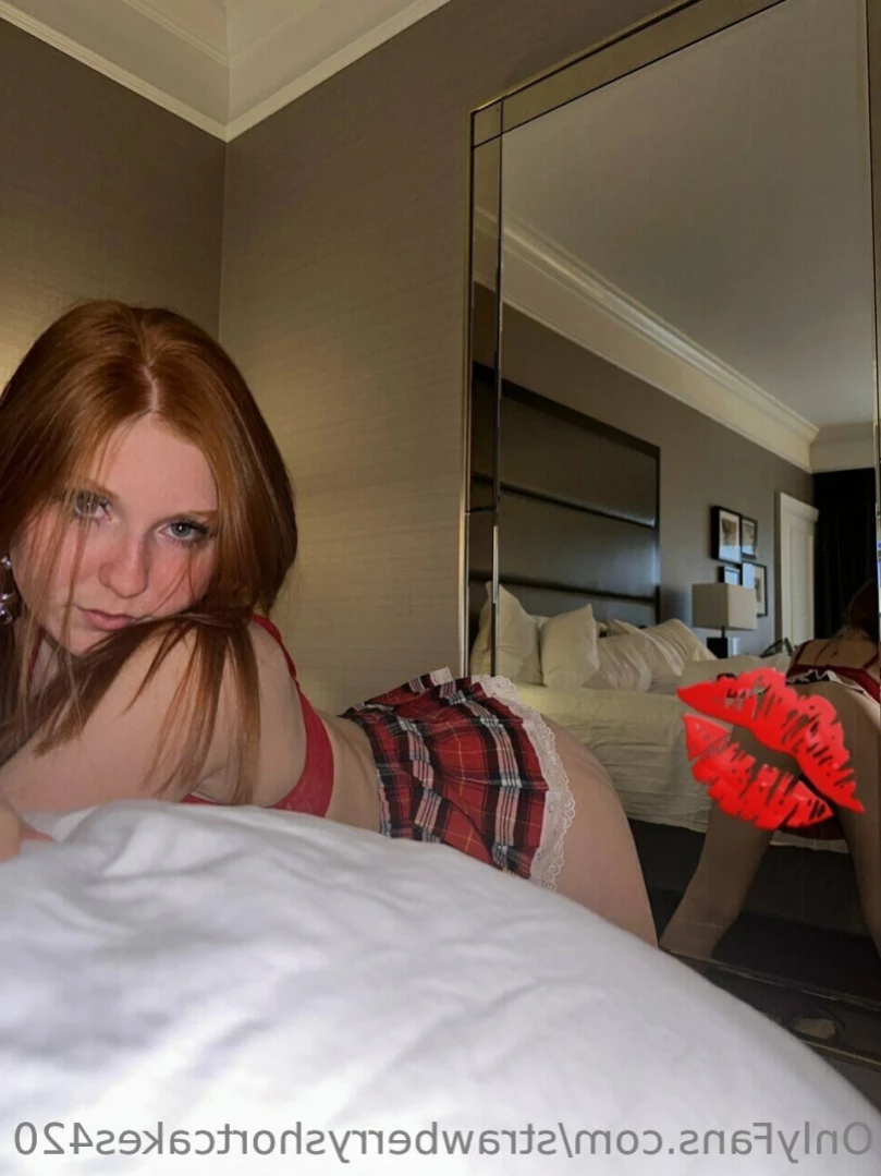 StrawberryshortCakes [ strawberryshortcakes420 ] Onlyfans leaked photo 14388637 on Hotleaks.tv