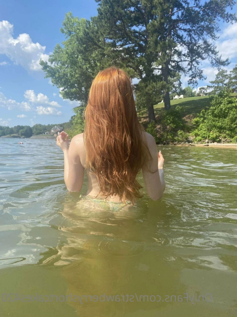 StrawberryshortCakes [ strawberryshortcakes420 ] Onlyfans leaked photo 14388867 on Hotleaks.tv
