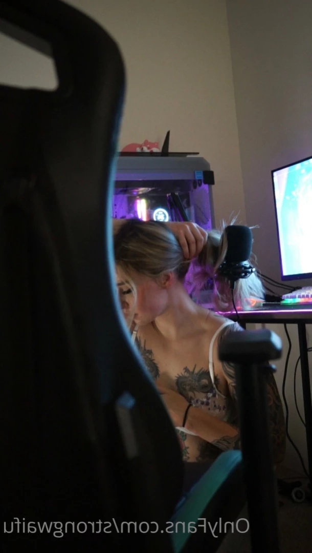Strong Waifu Secret [ strongwaifu ] Onlyfans leaked photo 15845875 on Hotleaks.tv