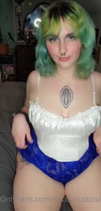 15694605