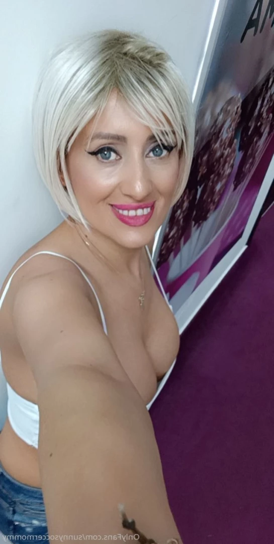 YOUR PETITE MOMMY 😍 [ sunnysoccermommy ] Onlyfans leaked photo 13453796 on Hotleaks.tv
