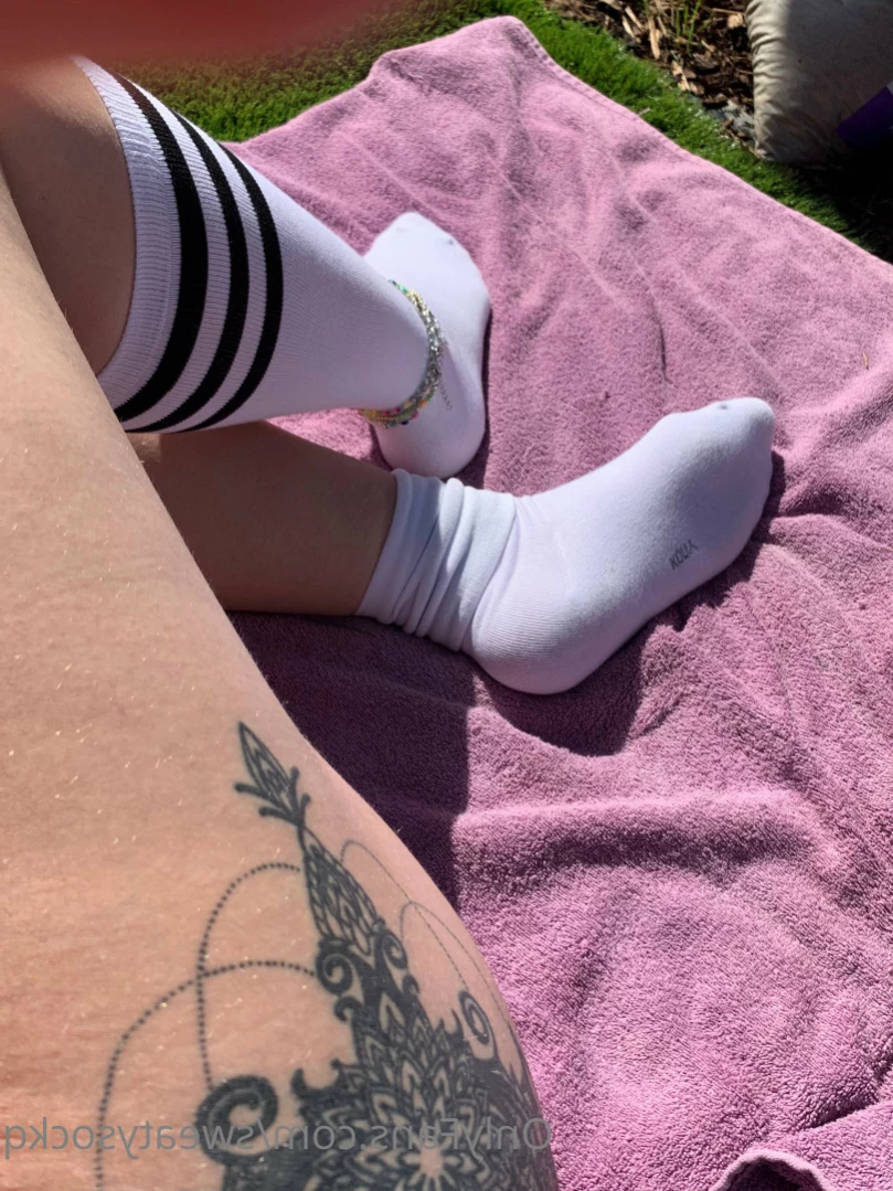Sweaty Sock Queen [ sweatysockq ] Onlyfans leaked photo 10973714 on Hotleaks.tv