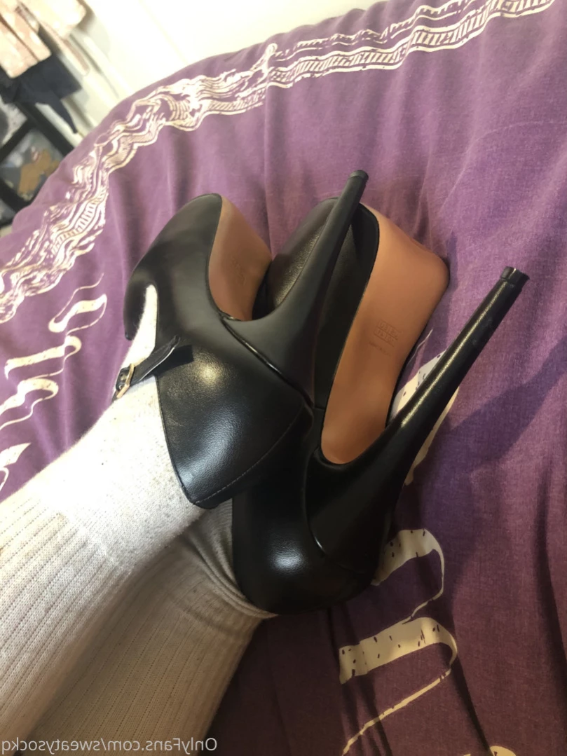 Sweaty Sock Queen [ sweatysockq ] Onlyfans leaked photo 12295073 on Hotleaks.tv