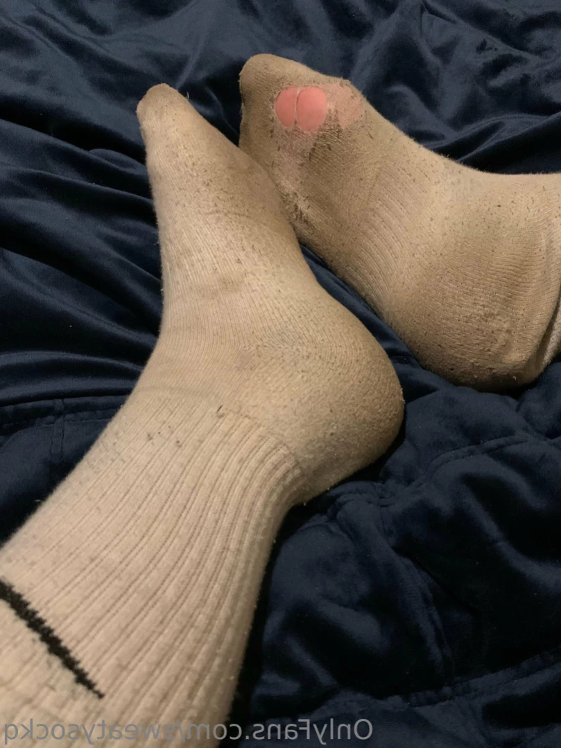 Sweaty Sock Queen [ sweatysockq ] Onlyfans leaked photo 13742001 on Hotleaks.tv