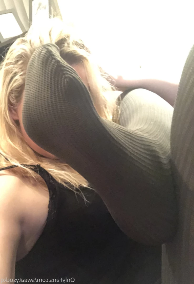Sweaty Sock Queen [ sweatysockq ] Onlyfans leaked photo 14240147 on Hotleaks.tv