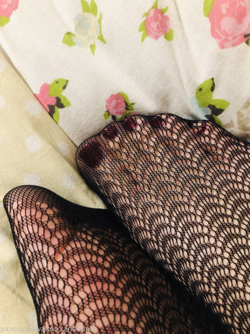 Sweaty Sock Queen [ sweatysockq ] Onlyfans leaked photo 14414486 on Hotleaks.tv