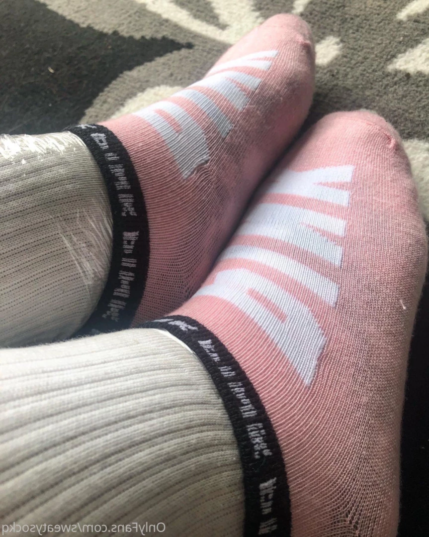 Sweaty Sock Queen [ sweatysockq ] Onlyfans leaked photo 14429110 on Hotleaks.tv