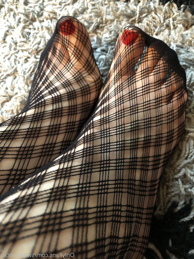 Sweaty Sock Queen [ sweatysockq ] Onlyfans leaked photo 14429163 on Hotleaks.tv