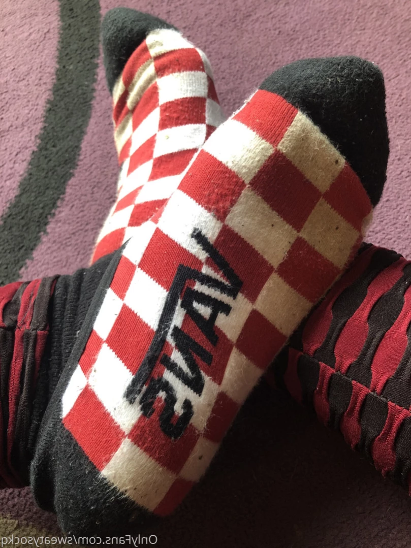 Sweaty Sock Queen [ sweatysockq ] Onlyfans leaked photo 14429439 on Hotleaks.tv