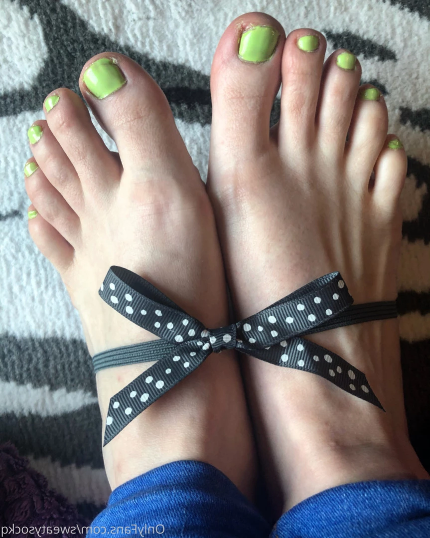 Sweaty Sock Queen [ sweatysockq ] Onlyfans leaked photo 14430177 on Hotleaks.tv