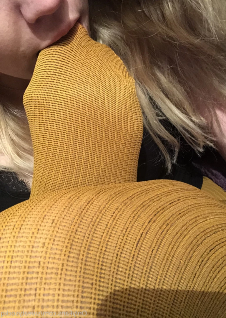 Sweaty Sock Queen [ sweatysockq ] Onlyfans leaked photo 14430245 on Hotleaks.tv
