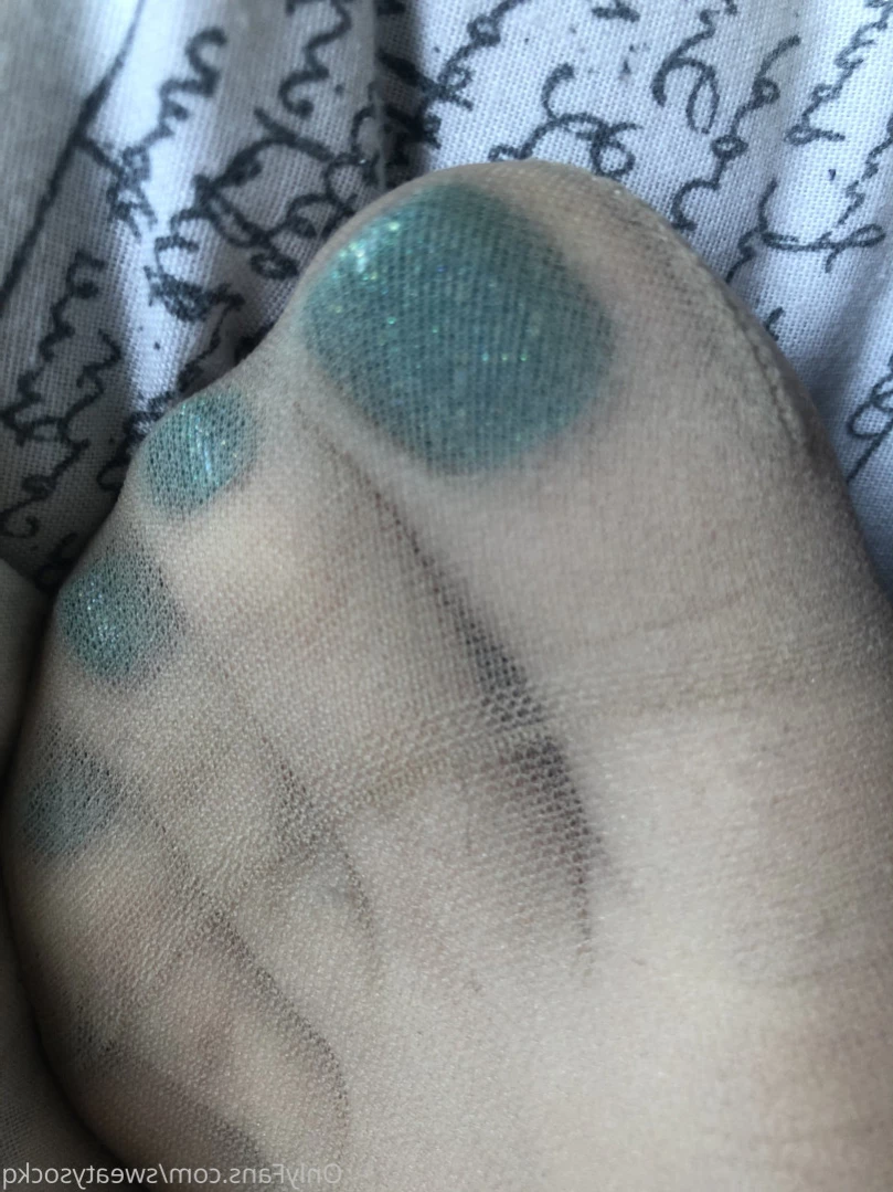 Sweaty Sock Queen [ sweatysockq ] Onlyfans leaked photo 14430571 on Hotleaks.tv