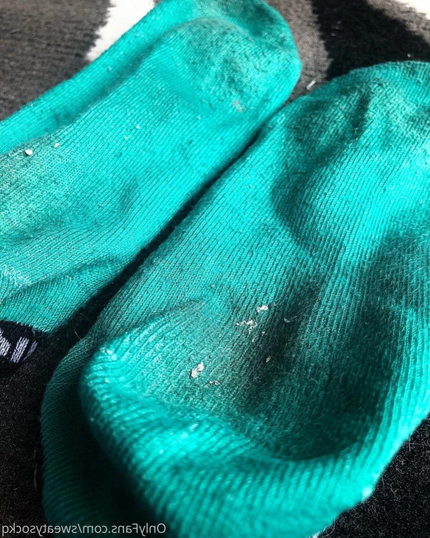 Sweaty Sock Queen [ sweatysockq ] Onlyfans leaked photo 14430618 on Hotleaks.tv